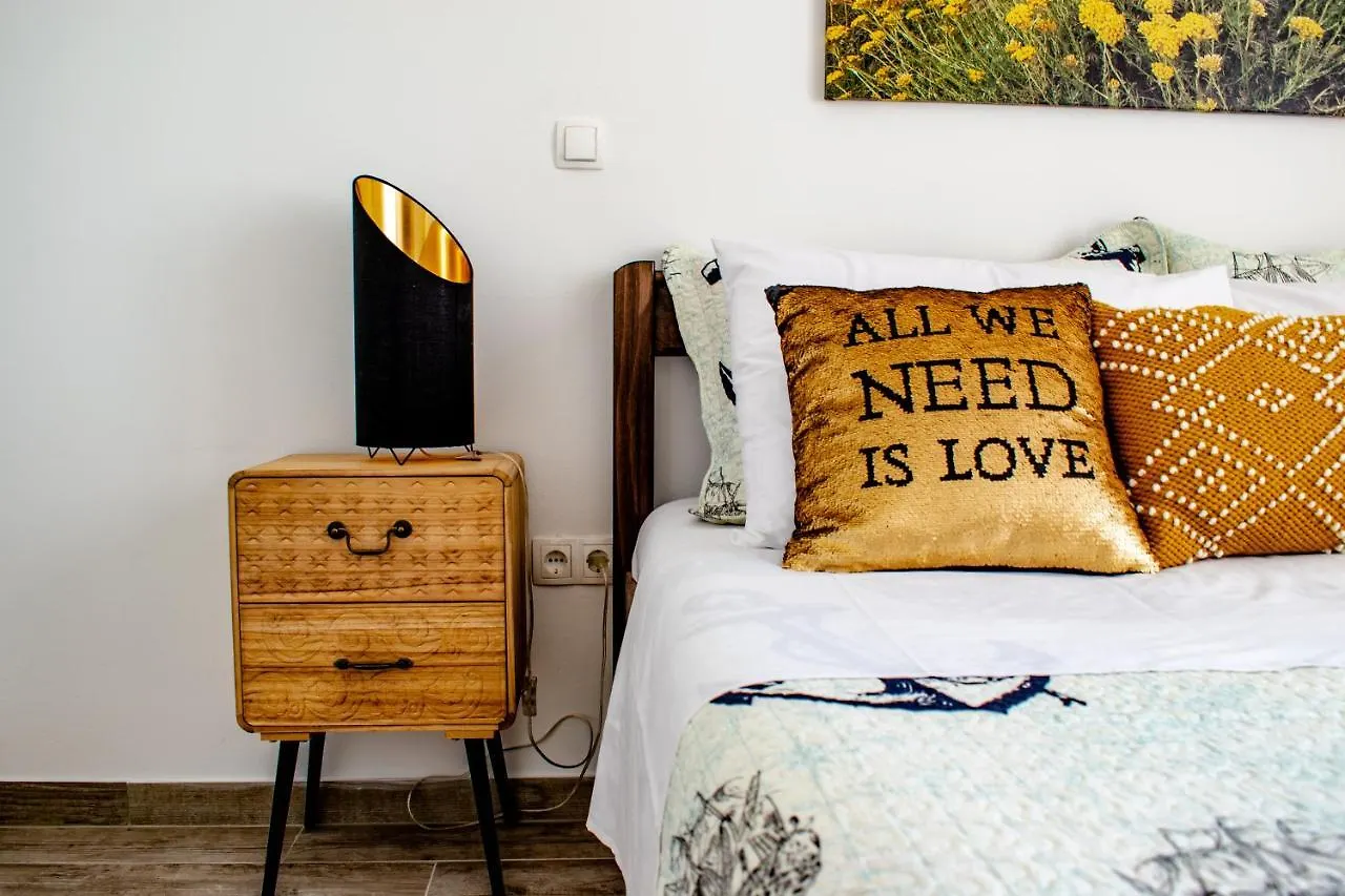 Olea Apartments Vir