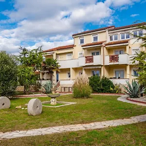 Apartment Appartements Strand Vir, Vir